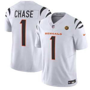 Men Cincinnati Bengals #1 Ja'Marr Chase White 2023 F.U.S.E. With John Madden Patch Vapor Limited Football Stitched Jersey