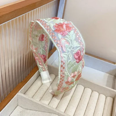 Acrylic Flower Embroidered Headband - Light Green