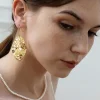 Brass Cutout Leaf Shape Earrings - Gold