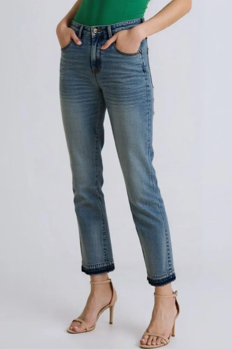 Full Size Mid Rise Rigid Magic Release Hem Jeans - Medium