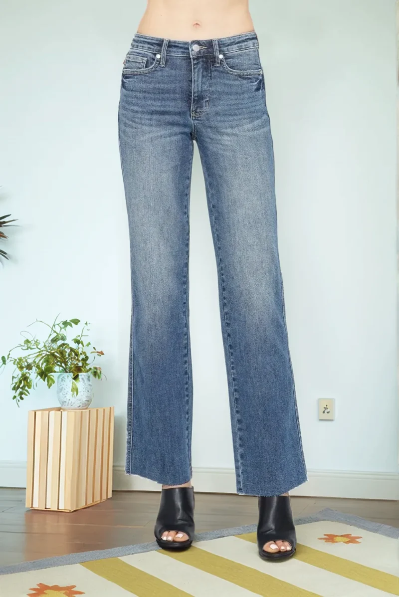 Full Size Tummy Control Straight Jeans - Medium