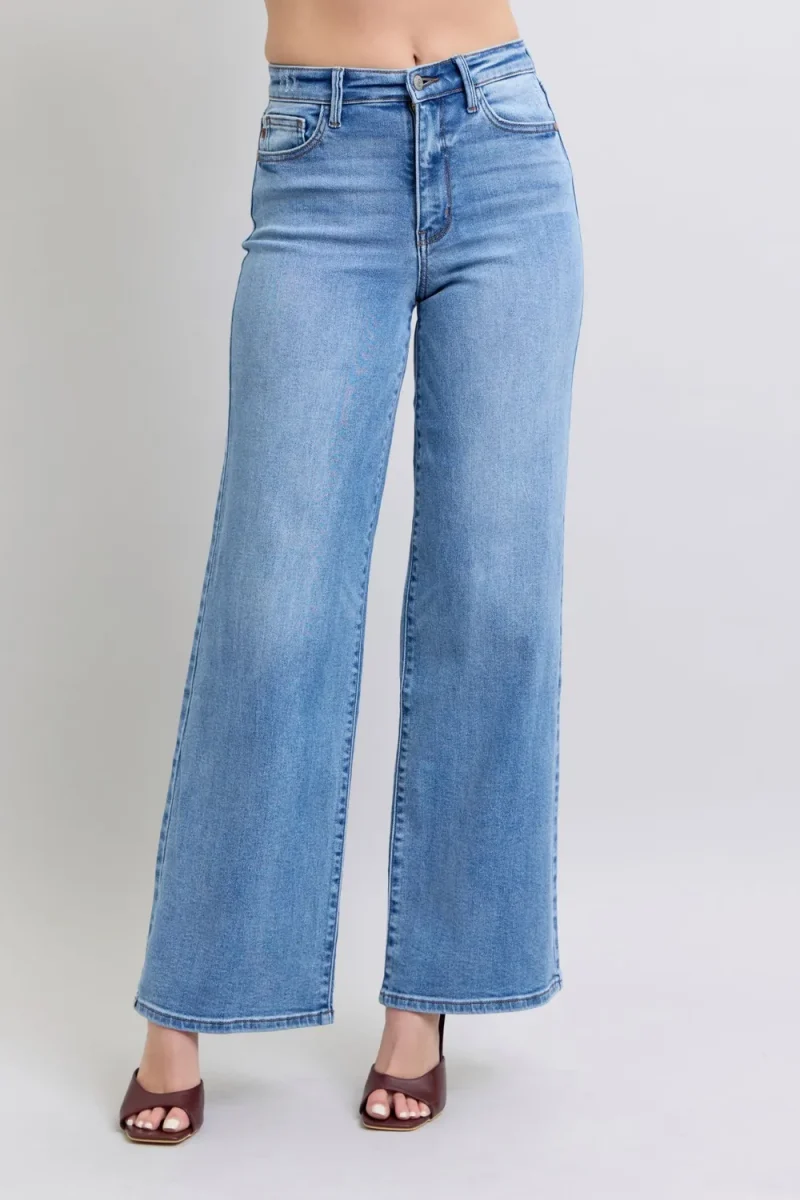 Full Size Wide Leg Jeans With Pockets - Medium