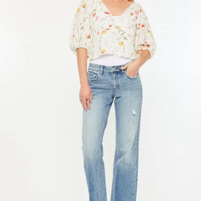 Mid Rise Frayed Hem Straight Jeans - Medium